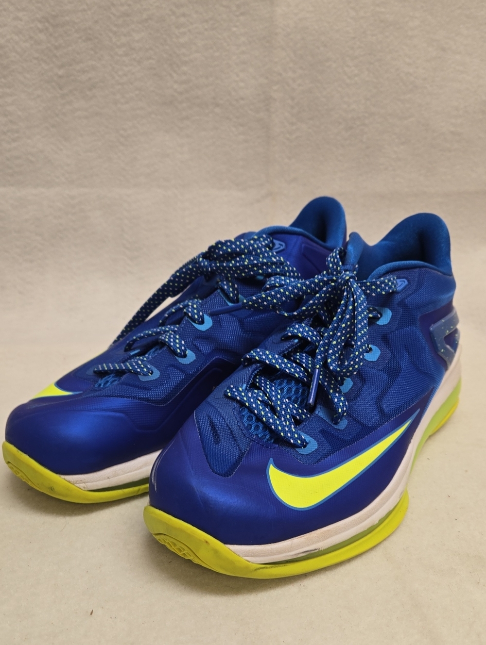 Nike Kids Royal Blue Sneakers with Neon Yellow Accents